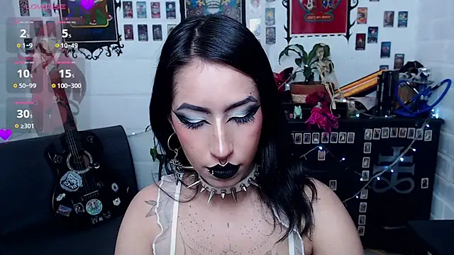 Snapshot of Nyx_Blackmoon chatting on 03.11.25 Nyx Blackmoon online show from 03.11.25