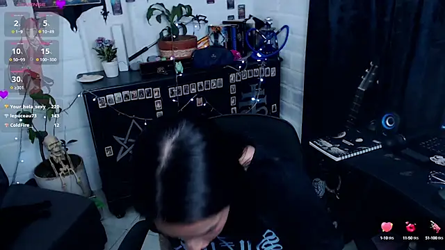 Snapshot of Nyx_Blackmoon chatting on 03.15.25 Nyx Blackmoon online show from 03.15.25