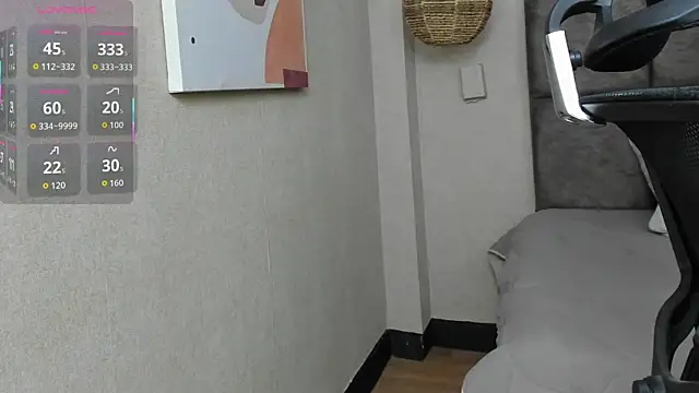 Snapshot of elizabeth_20 chatting on 10.14.25 elizabeth 20 online show from 10.14.25