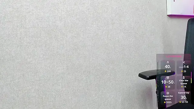 Snapshot of elizabeth_20 chatting on 10.15.25 elizabeth 20 online show from 10.15.25