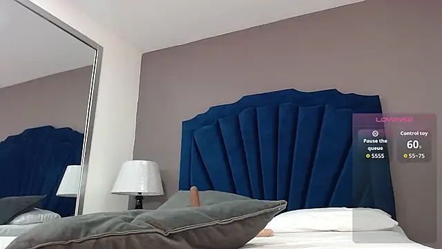 KatiaFosterr online show from 11.14.25