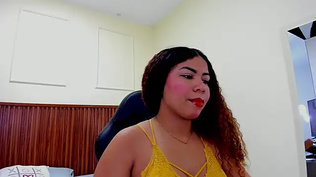 Snapshot of MELINAMARTINS chatting on 03.20.25 MELINAMARTINS online show from 03.20.25