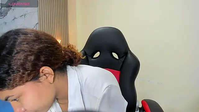 MELINAMARTINS online show from 01.13.26