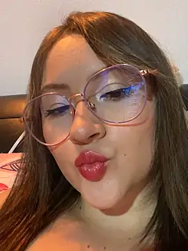ValentinaOrtiz3 online show from 03.07.25