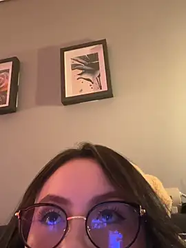 ValentinaOrtiz3 online show from 04.22.26