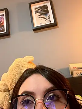Snapshot of ValentinaOrtiz3 chatting on 05.27.26 ValentinaOrtiz3 online show from 05.27.26