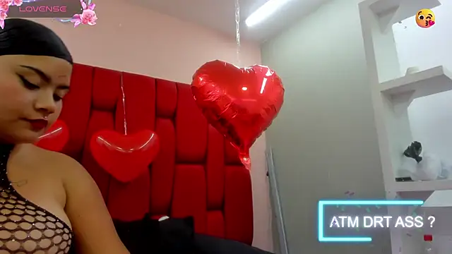 Snapshot of Saray_messy chatting on 02.14.25 Saray messy online show from 02.14.25