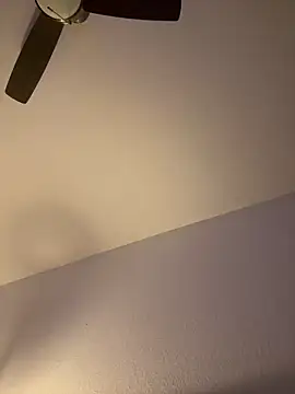 Snapshot of Valeedoll chatting on 03.14.26 Valeedoll online show from 03.14.26