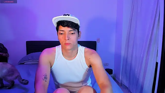 Snapshot of _JacobMiller__ chatting on 12.04.25 JacobMiller online show from 12.04.25