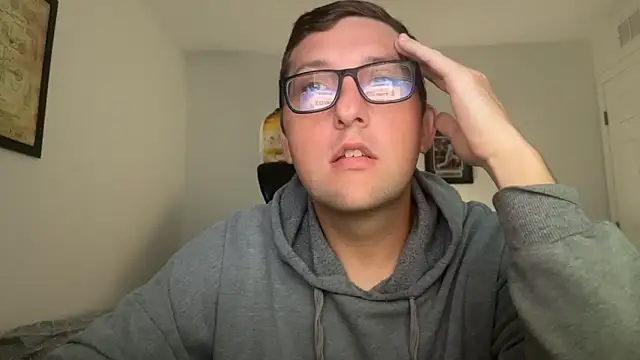 Snapshot of Milflover96 chatting on 09.25.25 Milflover96 online show from 09.25.25