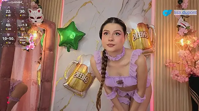 Snapshot of LissaDupont chatting on 10.04.25 LissaDupont online show from 10.04.25