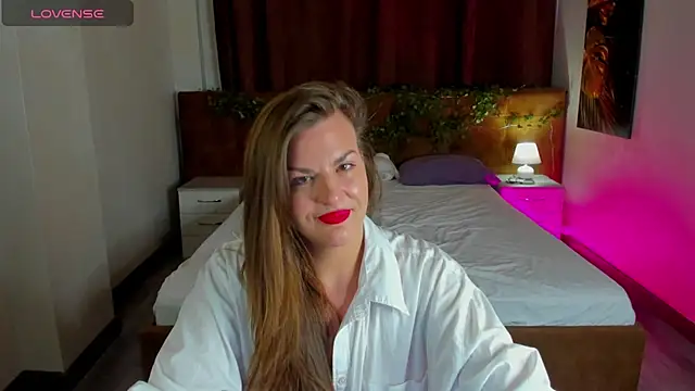 kamilla   moon online show from 03.05.25