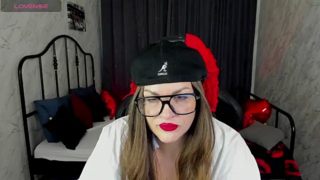 kamilla   moon online show from 03.10.25