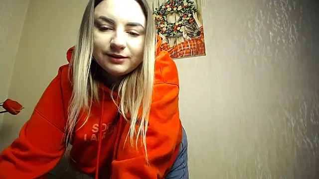 Snapshot of YourSwetiwGirl chatting on 10.03.25 YourSwetiwGirl online show from 10.03.25