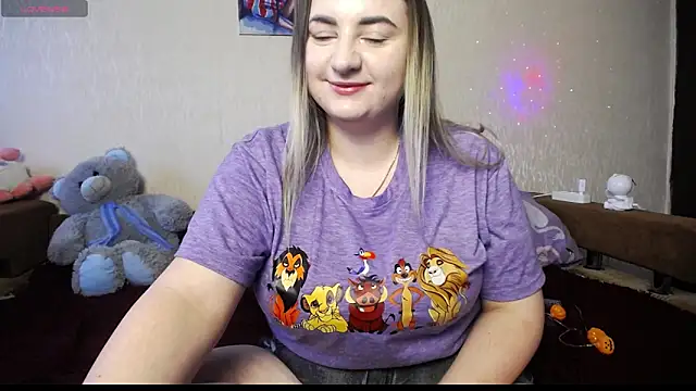 Snapshot of YourSwetiwGirl chatting on 10.22.25 YourSwetiwGirl online show from 10.22.25