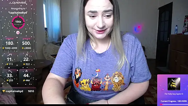 Snapshot of YourSwetiwGirl chatting on 10.29.25 YourSwetiwGirl online show from 10.29.25