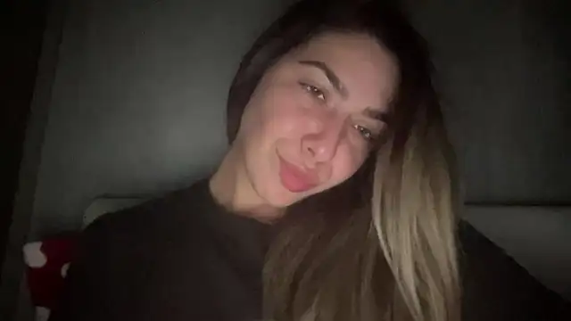 sarrah rossy online show from 11.03.25