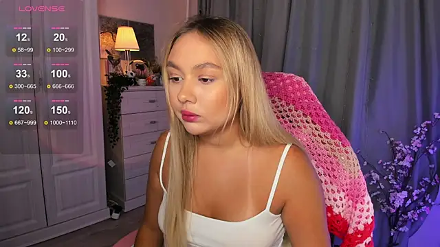  Loneve   online show from 10.10.25