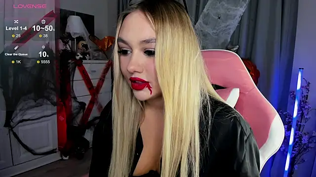  Loneve   online show from 10.31.25