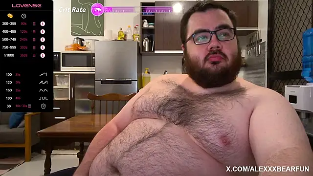 Snapshot of alexxxbear chatting on 10.22.25 alexxxbear online show from 10.22.25