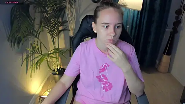 Lika 0ne online show from 09.26.25