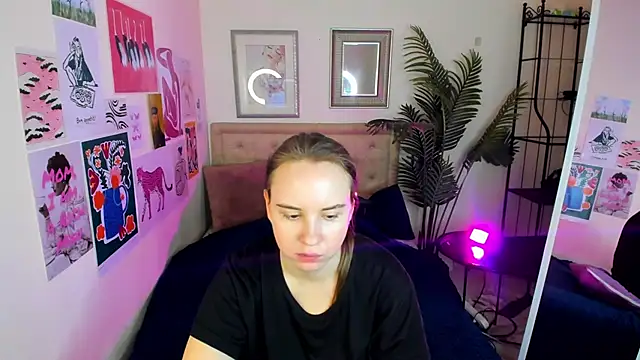 Lika 0ne online show from 04.13.26