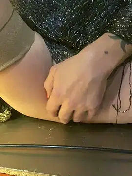 BRUNEETBARBU online show from 10.19.25