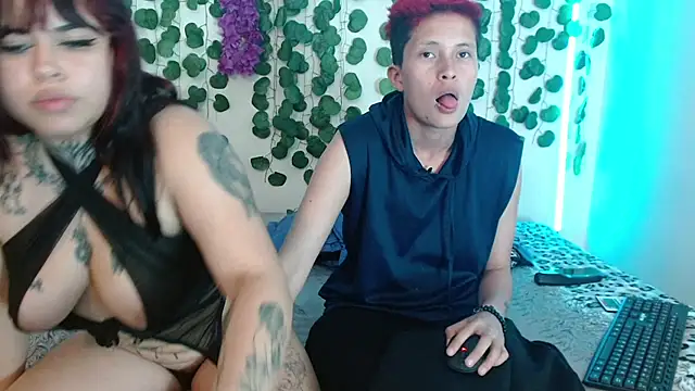 Snapshot of duo_peludoo chatting on 03.12.25 duo peludoo online show from 03.12.25