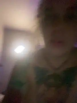 Snapshot of favoritestepsis chatting on 09.22.25 favoritestepsis online show from 09.22.25