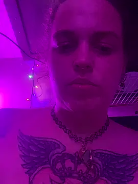 Snapshot of favoritestepsis chatting on 10.09.25 favoritestepsis online show from 10.09.25