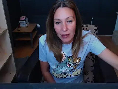 Snapshot of hannaha chatting on 05.31.26 hannaha online show from 05.31.26