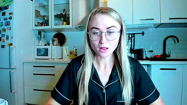 your Goddess Eva online show from 11.18.25