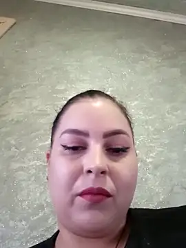 Greta Tamar online show from 10.14.25