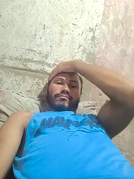 Snapshot of DamAlves49 chatting on 12.17.25 DamAlves49 online show from 12.17.25