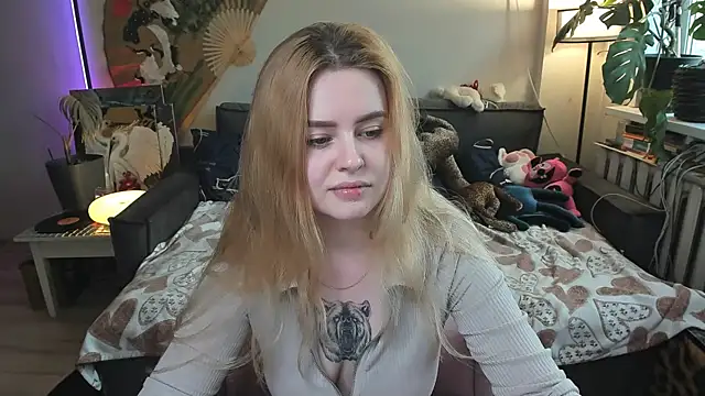 Snapshot of Alexa_Pirs chatting on 04.24.26 Alexa Pirs online show from 04.24.26