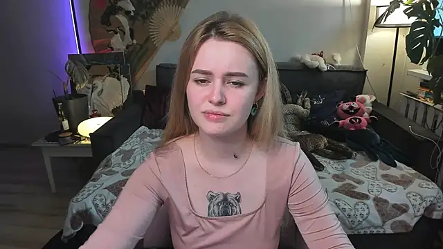 Snapshot of Alexa_Pirs chatting on 04.29.26 Alexa Pirs online show from 04.29.26