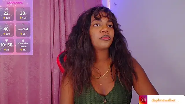 Daphnewalker   online show from 09.13.25