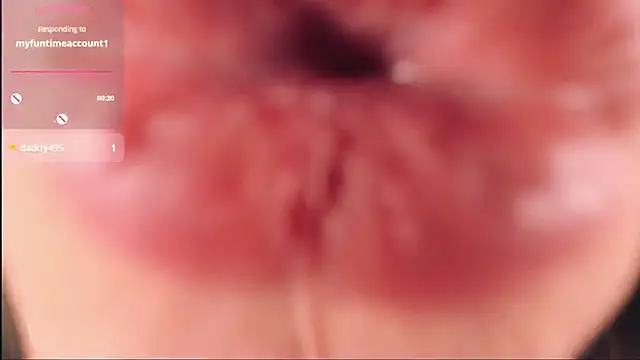 Snapshot of Smoke_of_soul_ chatting on 03.22.25 Smoke of soul  online show from 03.22.25