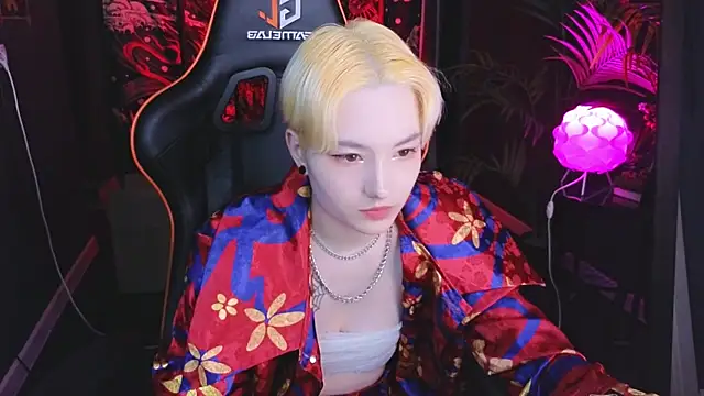 Akemi Sora  online show from 03.08.25