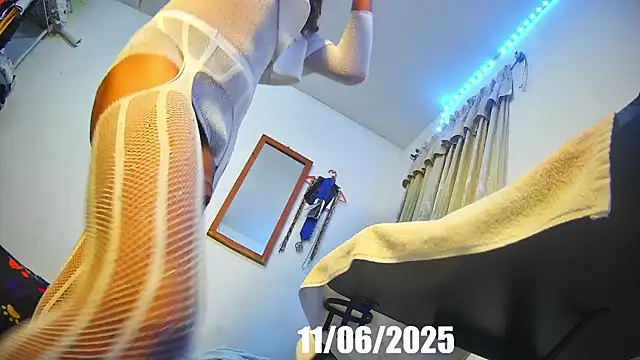 Snapshot of Fhrankie_xxl chatting on 11.07.25 Fhrankie xxl online show from 11.07.25