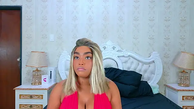 TianahGlow online show from 11.21.25