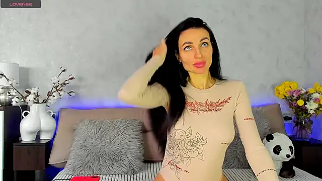 Tina Mart online show from 10.26.25