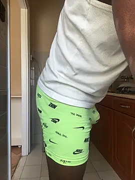 Snapshot of Budibudi5 chatting on 02.18.26 Budibudi5 online show from 02.18.26