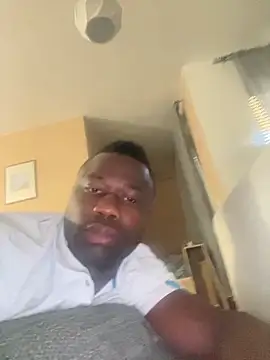 Snapshot of Budibudi5 chatting on 03.17.26 Budibudi5 online show from 03.17.26