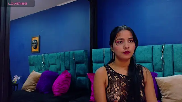 Snapshot of MariamLaraa chatting on 03.01.25 MariamLaraa online show from 03.01.25