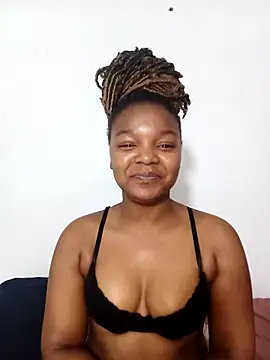 Snapshot of Kylie6lack chatting on 10.04.25 Kylie6lack online show from 10.04.25