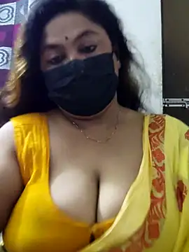 Snapshot of rani130 chatting on 07.10.26 rani130 online show from 07.10.26