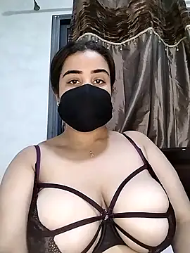 Snapshot of Maraamm chatting on 09.27.25 Maraamm online show from 09.27.25