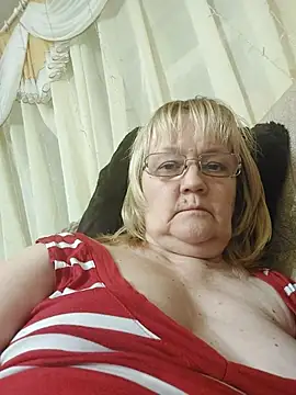 Snapshot of Violet5364 chatting on 02.28.26 Violet5364 online show from 02.28.26