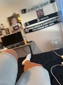 Sex-10-10 online show from 09.16.25